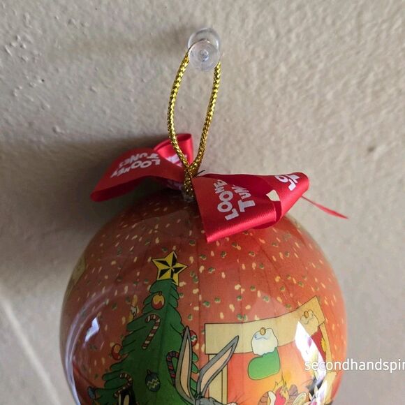 Looney Tunes Matrix 1995 Bugs Daffy Tweety Sylvester Christmas Ornament Used - Picture 5 of 5